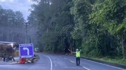 Banjir Bandang Parapat dan Longsor Soalan, Polres Simalungun Alihkan Arus Lalu Lintas