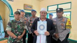 Polres Garut Berikan Al-Qur’an ke Pondok Pesantren, Untuk Dukung Pendidikan Agama