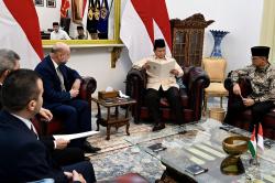 Prabowo Terima Surat Khusus Kiriman dari Presiden Palestina, Apa Isinya?