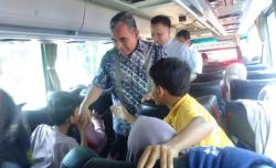 Ketua MPR RI Melepas Bus Mudik Gratis