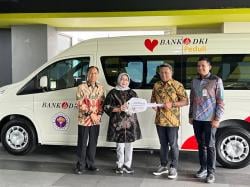 Bank DKI Serahkan 1 Unit Mobil Operasional untuk Universitas Gunadarma