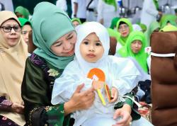 Potret Imut Cucu Gubernur Khofifah Ikut Pesantren Ramadan Balita