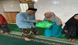 REMITHA Cibeureum Kota Tasikmalaya Tutup Kuliah Subuh dengan Santuni Anak Yatim dan Lansia