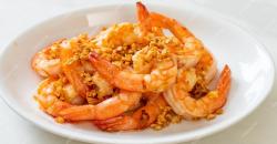 Resep Udang Bawang Putih, Menu Seafood Simpel yang Bisa Kamu Masak di Rumah