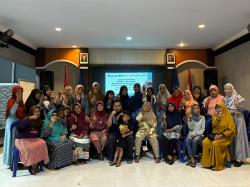 UMP Berdayakan Mantan PSK di Purwokerto Lewat Pelatihan Wirausaha Islami dan E-Commerce