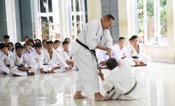 Lemkari Gelar Gashuku dan Ujian Yudansha Nasional di Puslatdiksarmil Kodiklatal Juanda