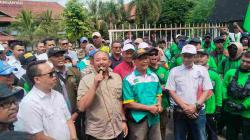 Kejutan May Day di Karanganyar, Bupati Turun ke Jalan, Nyanyi Bersama Buruh!