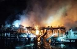 Kebakaran di Senayang, Satu Rumah dan Dua Speedboat DKP Terbakar
