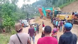 Teror Investasi di Lebak! Proyek PLTMH Diblokir 14 Hari, Warga Cikamunding Murka