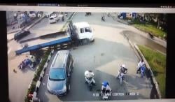 Rem Blong, Truk Seruduk Sejumlah Motor di Simpang Tiban Centre Batam