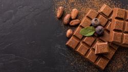 Bukan Cuma Manis, Ini Alasan Coklat Bisa Bikin Mood Naik