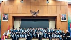 SMK MUTU Cikampek Unjuk Gigi di Panggung Nasional Hardiknas 2025