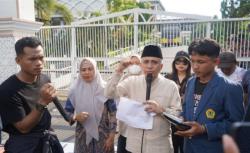 Mahasiswa UNRAM Gelar Aksi Hardiknas 2025, DPRD NTB Janji Adakan Hearing Terbuka.