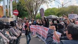 Demo Buruh di Depan Kantor Gubernur Kalteng, Massa Tuntut Kesejahteraan dan Keadilan