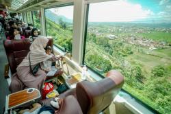 Pariwisata Jabar Maret 2025: Wisman Melonjak, Wisnus dan Okupansi Hotel Melemah