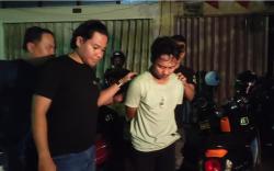 Biadab! Polisi Bekuk Pria Intip Mertua dan Tetangga Ganti Pakaian di Gowa