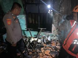 Sebuah Warung dan Rumah di Kedungwuni Pekalongan Terbakar, Kebocoran Gas Diduga Jadi Penyebab