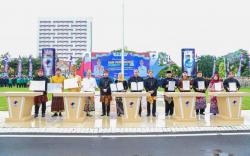 Pemprov Jatim Gandeng Sekolah Swasta dalam SPMB 2025, Sediakan 40 Ribu Beasiswa Siswa Kurang Mampu