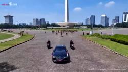 Presiden Senat Kerajaan Kamboja Dikawal 70 Pasukan Berkuda Lewat Monas Menuju Istana