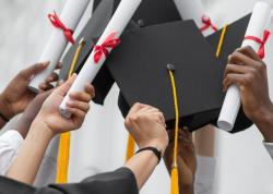 Instruksi Gubernur Diabaikan? Disdik Bandung Tetap Izinkan Sekolah Gelar Wisuda