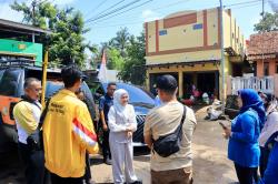 Ketua DPRD Cianjur Gandeng Karang Taruna dan Relawan Salurkan Bantuan untuk Korban Banjir
