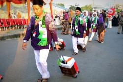 Pelepasan 260 Jamaah Haji Gresik: Wabup Alif Tekankan Etika dan Niat Ibadah