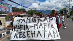 Jelang Kunjungan Wapres ke Sikka Mahasiswa PMKRI  Demo Polres dan Kejaksaan Tangkap Mafia Kesehatan