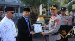 Kapolres Garut Berikan Penghargaan kepada Tokoh Agama atas Peran Aktif Jaga Kamtibmas