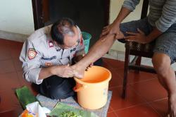 Aiptu Pudiyanto Ahli Pengobatan Gigitan Ular, Selamatkan Ratusan Korban