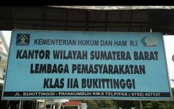 Tragedi Lapas Bukittinggi, Napi Tewas Diduga Minum Alkohol Parfum Jadi 4 Orang