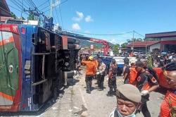 Oleng Lalu Terbalik, Kecelakaan Bus ALS Tewaskan 12 Orang di Padang Panjang
