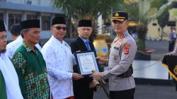 Kapolres Garut Berikan Penghargaan kepada Tokoh Agama atas Peran Aktif Jaga Kamtibmas