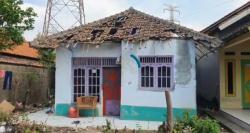 Ironi Kota Petro Dollar: Lansia di Cilegon Hidup di Rumah Hampir Roboh, Tak Pernah Dapat Bantuan!
