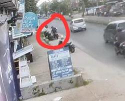 Curi Beras di Warung, Warga Palangka Raya Terekam CCTV 
