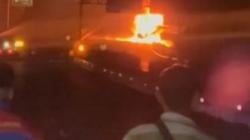 Truk Diduga Milik TNI Terbakar di Tol Gempol-Pandaan, Diduga Angkut Amunisi, Arus Lalu Lintas Lumpuh