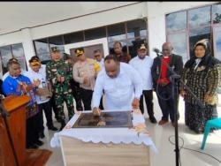 Bupati Yahukimo Resmikan Gedung Perpustakaan Daerah Baru