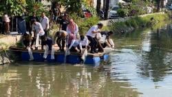 5000 Bibit Ikan Tawes Dilepas PWI dan Kapolres Jombang di Sungai Candimulyo