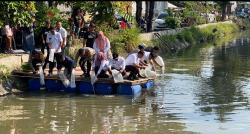 Dorong Ketahanan Pangan, PWI dan Kapolres Jombang Tebar 5.000 Bibit Ikan di Sungai Candimulyo