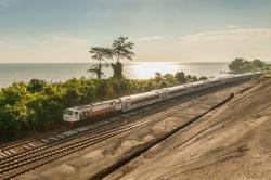 Jadwal KA Kamandaka dan Kaligung, Nikmati Wisata Pesisir Utara Jawa dari Kursi Kereta