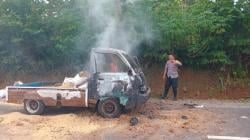 Mobil Pengangkut Gabah Ludes Terbakar di Garut, Sopir Alami Luka Bakar Ringan