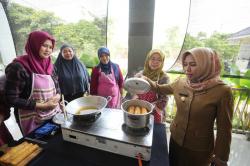 100 Hari Kerja, Ning Ita Sebut UMKM Mamin Jadi Prioritas