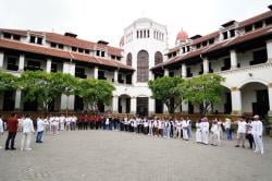 Hardiknas 2025, Guru Gratis Masuk Wisata Lawang Sewu dan Museum KA Ambarawa