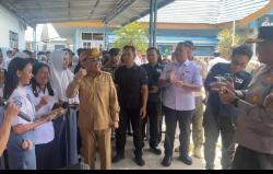 Gubernur Kalteng Agustiar Sabran Motivasi Pelajar di Kapuas: Terus Belajar, Raih Cita-cita!