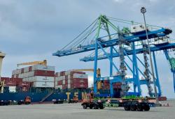 Pemindahan Terminal Petikemas Makassar ke Makassar New Port Ditargetkan Rampung Tahun 2027