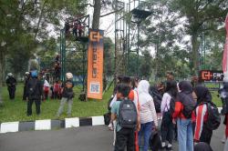 Kopassus dan Cartenz Gelar 'Hari Gembira' Bersama 4.000 Anak Yatim di Empat Kota