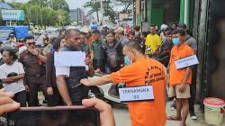 40 Adegan Diperagakan Rekonstruksi Penganiayaan Anggota TNI Hingga Meninggal Dunia di Sentani