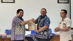 Pemkab Banyumas Salurkan Alat KB ke Fasilitas Kesehatan