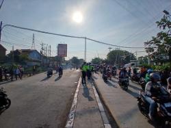 KA Harina vs Truk Kedelai, Perjalanan Kereta Api Terlambat 3 Jam Lebih