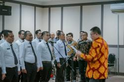 17 Jurusita Pajak Dilantik, Pemkab Gresik Fokus Selesaikan Piutang Rp271 Miliar