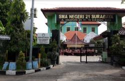 Profil SMAN 21 Surabaya, Sekolah Marselino Ferdinan